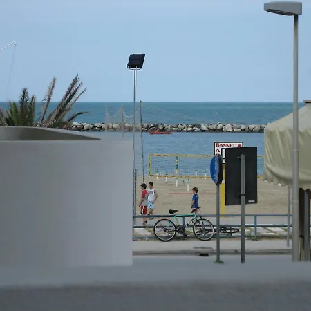 Viserbella Sul Mare Vicino Fiera Di Apartament *