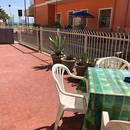 Viserbella Sul Mare Vicino Fiera Di Apartament